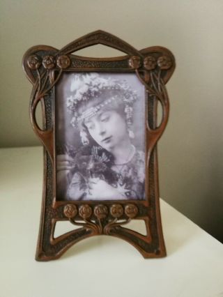 RARE ART NOUVEAU,  JUGENDSTIL,  METAL PHOTO FRAME 12