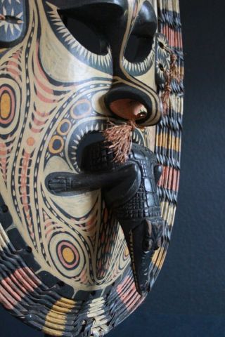 Spirit mask with crocodile - Iatmul - Middle Sepik - Papua Guinea 5