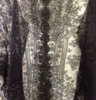 huge antique black lace shawl triangular,  crisp fabric w great flower patterns 3