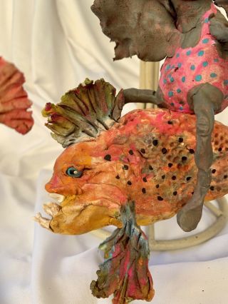 Primitive HANDSCULPTEDPAPERMACHE /CLAY FISH & ELEPHANT RIDER CLOWN FISH TOO 10” 4