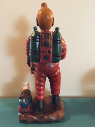 VINTAGE HIGHLY COLLECTIBLE LARGE TINTIN ASTRONAUT WOOD STATUE 4