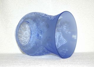 LARGE BLUE ETCHED & FROSTED KEROSENE OIL LAMP SHADE GLOBE - SHERWOODS B&H 2