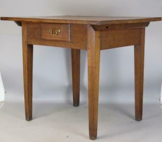A VERY RARE 18TH C PA CHIPPENDALE TAP OR TAVERN TABLE REMOVABLE TOP 2