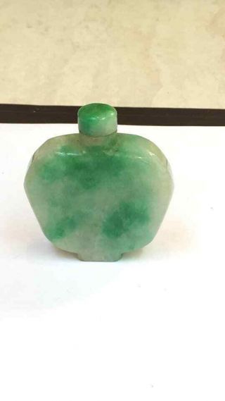 Late Qing Dynasty Chinese jadeite snuff bottle 2