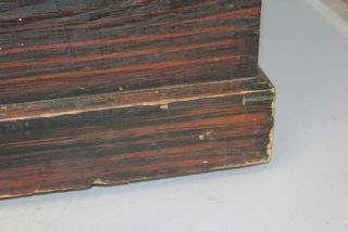A RARE DECORATED 19TH C ENGLAND STORAGE CHEST IN FANCY GRAIN PAINT 5