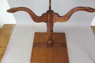 A 18TH C HARTFORD CT QUEEN ANNE CHERRY CANDLESTAND CABRIOLE LEGS SQUARE TOP 9