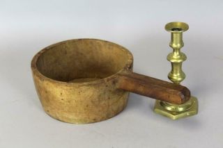 Very Rare Early 18th C Carved Wooden Dipper In Maple With Handle In Old Surface