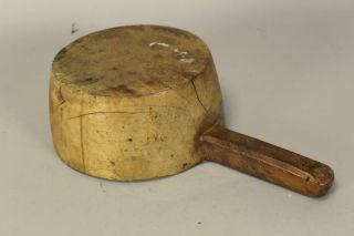 VERY RARE EARLY 18TH C CARVED WOODEN DIPPER IN MAPLE WITH HANDLE IN OLD SURFACE 8