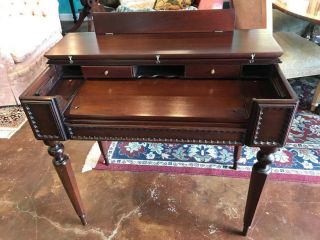 Antique Mahogany Colonial Mfg Ladies Spinet Writing Desk Flip - Top Table