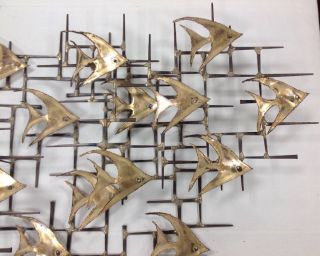 Mid Century Modern 3 - D Nail Art Sculpture With 20 Brass Fish,  Curtis Jere Style 4