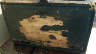 EARLY ANTIQUE TOTE CARRIER CUBBIE BOX.  OLD WORN PAINT.  AAFA 5