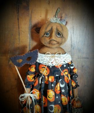 ☆Primitive OOAK Folk Art Halloween Fall Witch Pumpkin Art Doll w/ Mask Basket☆ 5