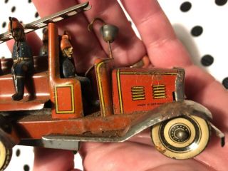 1920`S ORIG PENNY TOY GERMAN TIN LITHO W/U 4” FIRE ENGINE Toy 11