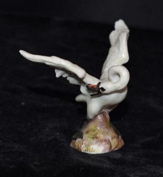 Meissen Porcelain Bird Figurine - SWAN PRUNING - Model 1824 - 2 5/8 
