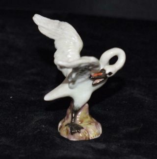 Meissen Porcelain Bird Figurine - SWAN PRUNING - Model 1824 - 2 5/8 