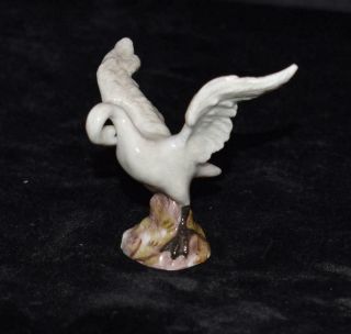 Meissen Porcelain Bird Figurine - SWAN PRUNING - Model 1824 - 2 5/8 