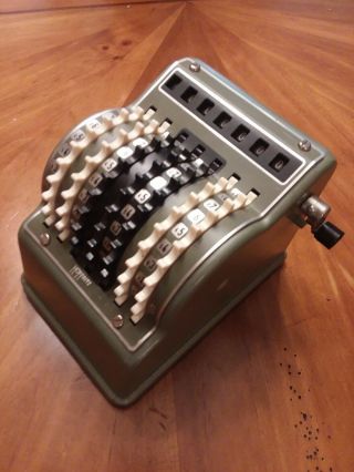 Vintage Summira Hoffritz Small Adding Machine 7 Columns Calculator Germany
