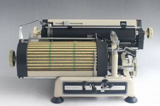 Very Rare Perfect Vintage Japanese TOSHIBA Typewriter 10