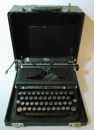 Vtg 1936 Royal Deluxe Model Portable Typewriter Serial Number A518523