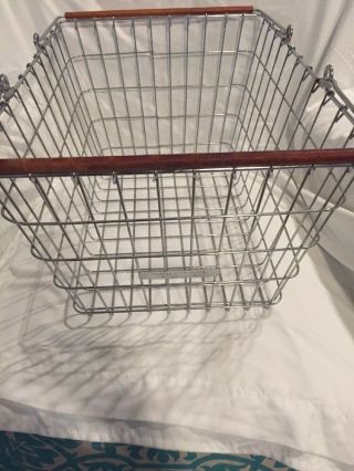 Vintage Wire Metal Grocery Store Shopping basket Kasper Wire Shiner Texas 6