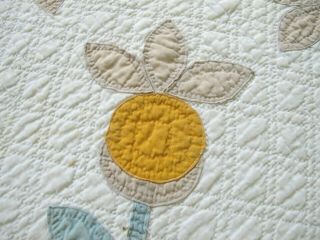 Vintage DENSELY QUILTED Antique All Cotton PINEAPPLE Applique Quilt,  Good 7