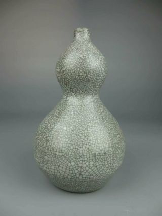 Chinese Antique Porcelain Gourd Bottle With Gourd Glaze