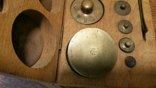 VINTAGE BRASS SCALE WEIGHTS IN WOODEN BOX 3
