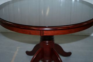 SMALL ROUND MAHOGANY DINING TABLE SEATS FOUR PEOPLE WITH GLASS TOP PIECE 4