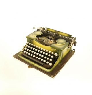 Near All - 1930 Royal Portable Typewriter Two - Tone Gradient Green 9