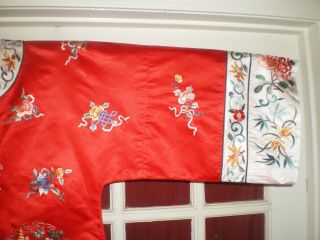 FINE Old Chinese Red Silk Jacket/Robe w/ Hand Embroidered Garden Scene Sz L 4