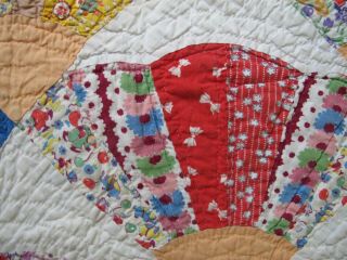 Feed Sack Hand Sewn GRANDMOTHER ' S FAN Quilt,  Many NOVELTY Prints,  Good 6