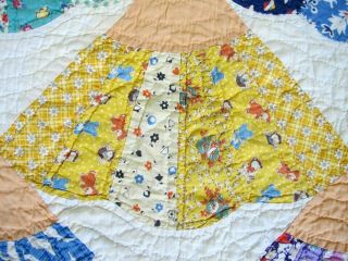 Feed Sack Hand Sewn GRANDMOTHER ' S FAN Quilt,  Many NOVELTY Prints,  Good 9
