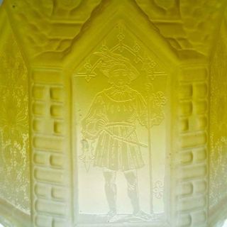 Extremely Rare Victorian Yellow Etched Oil Lamp Shade 3