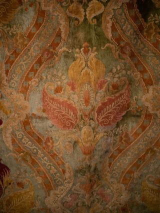 Victorian tapestry with center medallion 19th century. 2