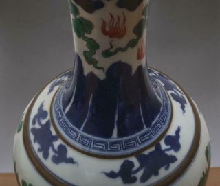 Qianlong Signed Antique Chinese Blue & White Porcelain Vase With Two Dragons 7