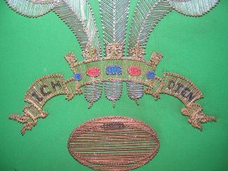 VINTAGE WIRE NAIL EMBROIDERY PICTURE WELSH RUGBY ICH DIEN PRINCE WALES FEATHERS 3