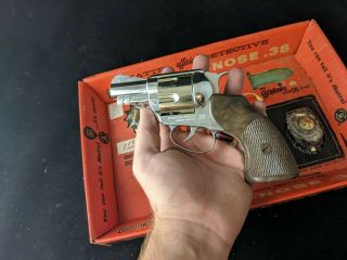 MIB Mattel Detective Snub nose 38 Shootin Shell Cap Gun with 6 Shooting 5