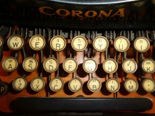 AWESOME ANTIQUE CORONA TYPEWRITER COMPANY 3 TYPEWRITER - PATENTED 1904 & 1910 3