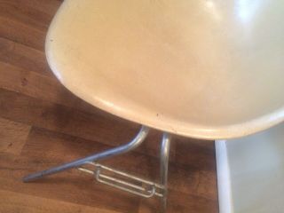 1 Vintage Herman Miller Eames Mid Century Stacking Chairs,  Gray,  Fiberglass MCM 9