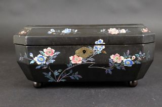 Chinese Wood Laquer Sewing Box 1900s Mother of Pearl with Butterflies 5