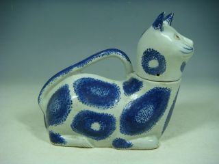 chinese blue and white porcelain cat statue 2