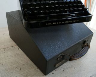 Hermes Media Typewriter Portable Vintage Typewriter with Case 1930s typewriter 10