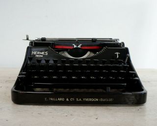 Hermes Media Typewriter Portable Vintage Typewriter with Case 1930s typewriter 8