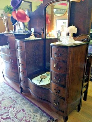 Antique Harlow Dresser,  Quarter Sawn Oak,  Beveled Mirror