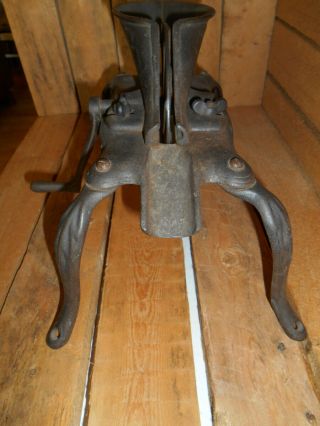 Antique Vintage Cast Iron 4 leg Spider Cherry Stoner Pitter Table Top Primitive 4