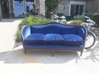 1920 ' s Victorian Antique Vintage Sofa / Settee with velvet Upholstery 2