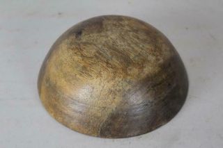 RARE LATE 17TH C PILGRIM TURNED AND HAND HEWN WOODEN BOWL IN BIRCH OLD SURFACE 5