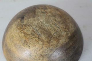 RARE LATE 17TH C PILGRIM TURNED AND HAND HEWN WOODEN BOWL IN BIRCH OLD SURFACE 6