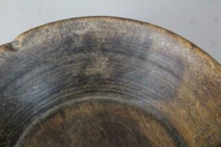 RARE LATE 17TH C PILGRIM TURNED AND HAND HEWN WOODEN BOWL IN BIRCH OLD SURFACE 8