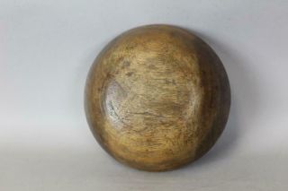 RARE LATE 17TH C PILGRIM TURNED AND HAND HEWN WOODEN BOWL IN BIRCH OLD SURFACE 9